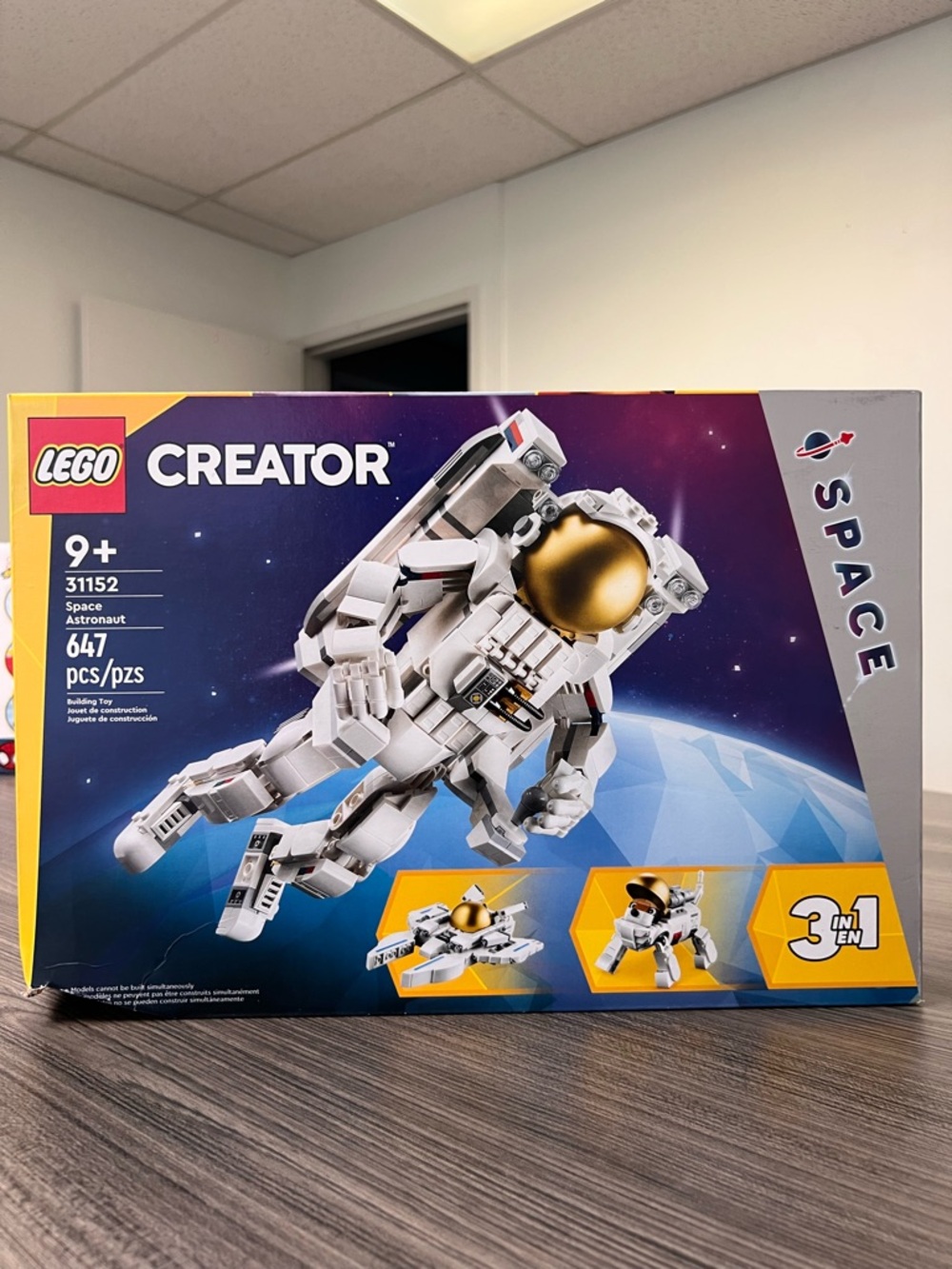 LEGO Creator 3in1 Space Astronaut 31152 - Damaged Box - Sealed Bags